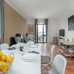 2 Bedroom In 노비비노돌스키