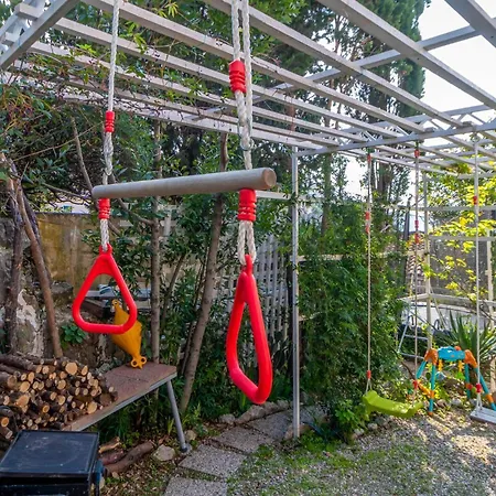 2 Bedroom Cozy In