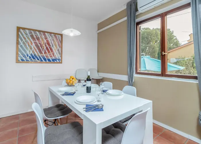 Apartamento Awesome In Novi Vinodolski